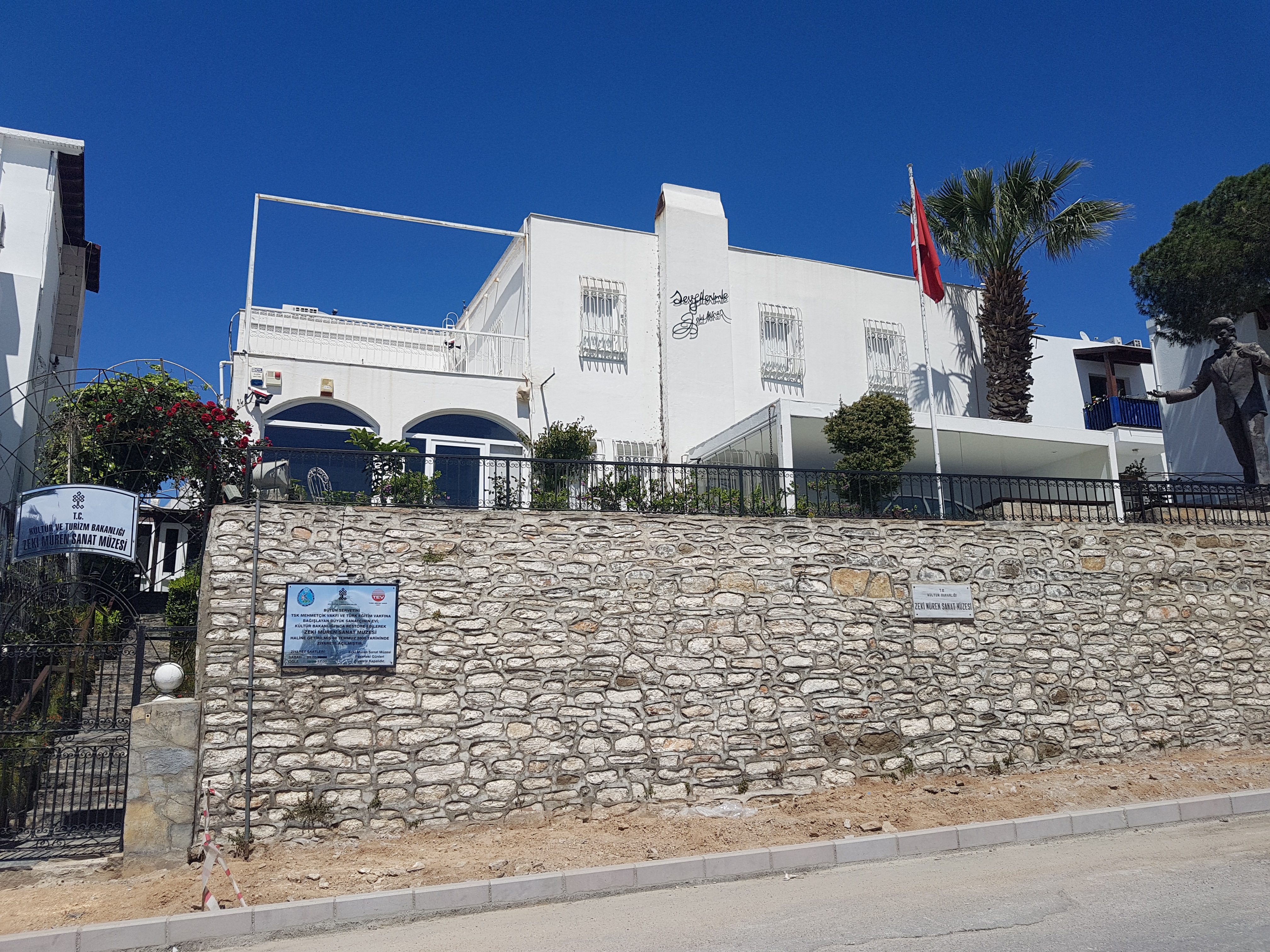 Zeki Mürenin evi